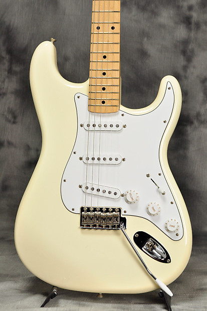 Fender Mexico 70’s Stratocaster Fender Mexico Classic Series 70's Stratocaster Olympic White