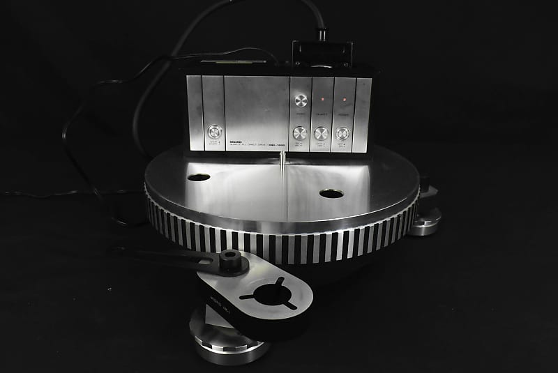 Micro Seiki DQX-1000 PLL Direct Drive Turntable in Very Good