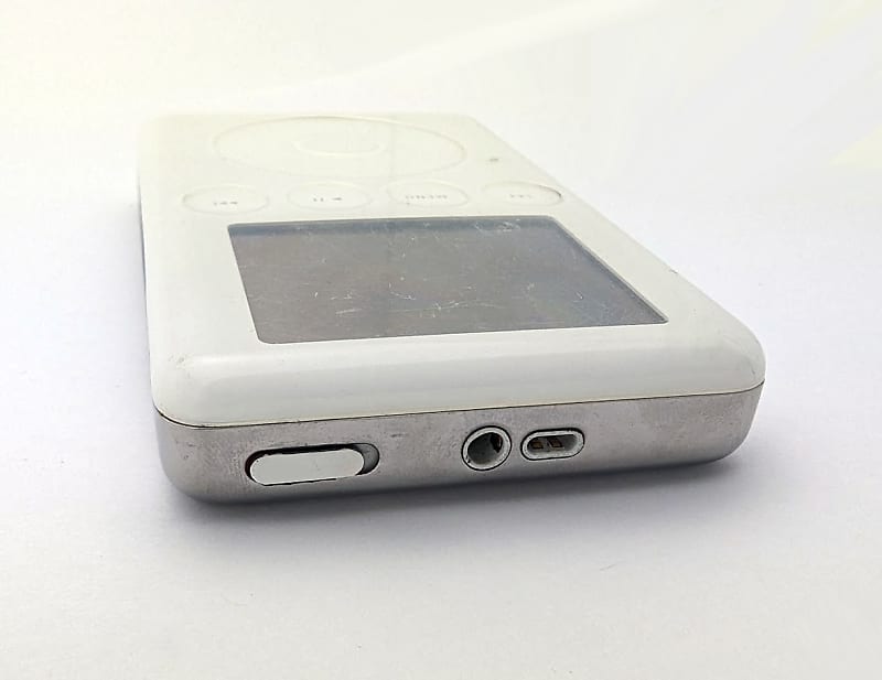 A1040 Apple Ipod Power Adapter A1070 Apple IPod Classic 3rd