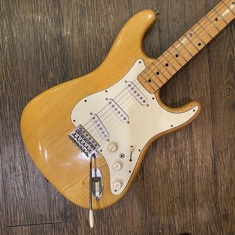 El Maya artist model Stratocaster MIJ 1970s Japan Electric
