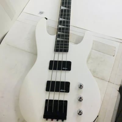 Jackson JS Series JS2 Concert Bass with Amaranth Fretboard for sale