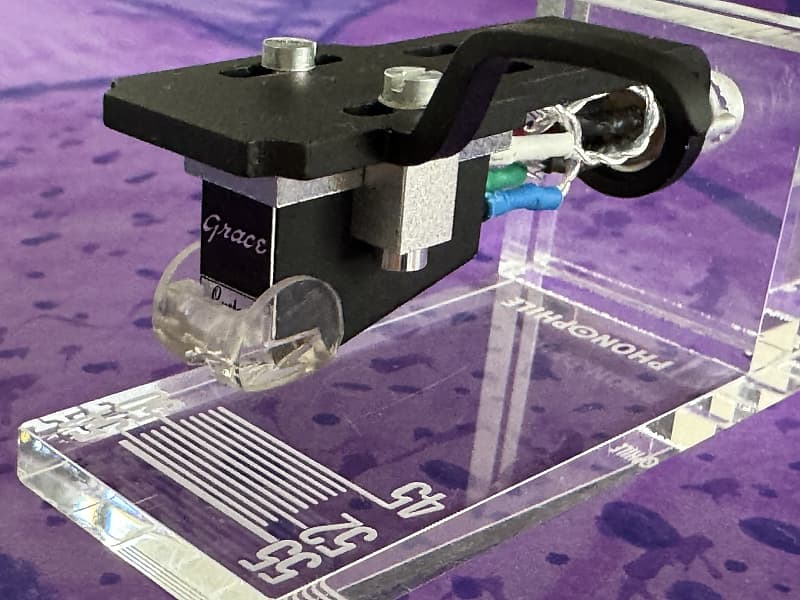 Grace F-8C "Custom" MM Cartridge, RS8 "Custom" stylus, Jelco HS-50 Headshell