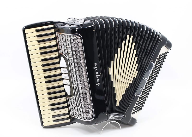 Daquila Accordion 17