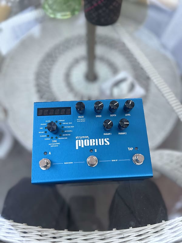 Strymon Mobius