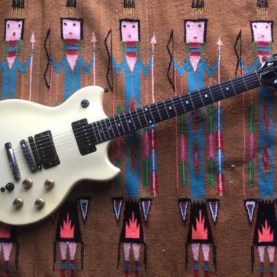 Roland G-303 Synth Guitar Controller in Rare Limited Ed. White 1983 Vintage Metheny for sale