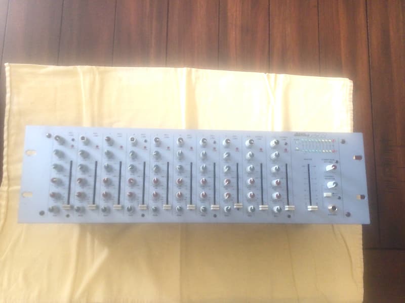 Alesis MultiMix 12R Rackmount 12-Channel Mixer 2000s - White/Silver image 1