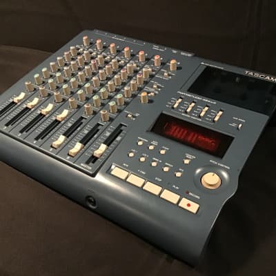 Tascam 424 MkIII Portastudio