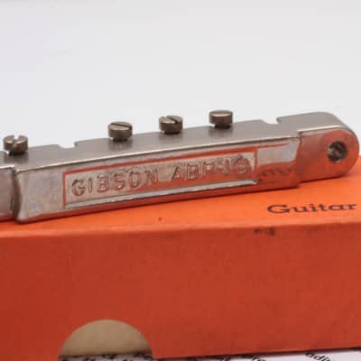 Gibson®Aged Nickel Vintage Shaped Nonwire ABR-1 with Area59' Softbrass Kit and Aged Repro Orange Box Bild 3
