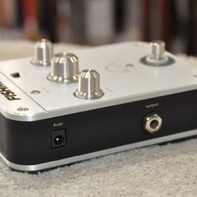 FISHMAN Aura PRO-AIP-D01 Acoustic Imaging Pedal Dreadnought image 6