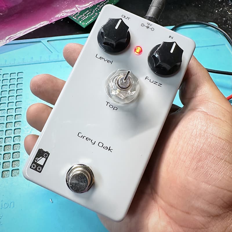 EarthQuaker Devices Black Ash クローン（シルバー） ギター