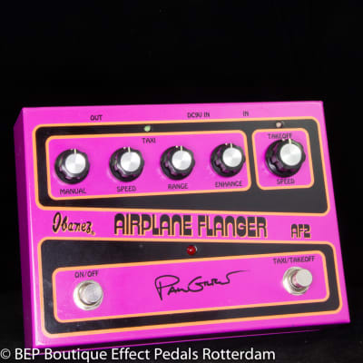Real autograph besides printed signature Ibanez AF2 Paul Gilbert Airplane Flanger 2009 image 3