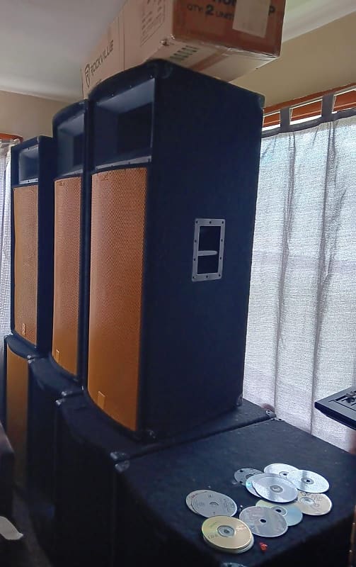 Peavey SP X Series Sound System | Reverb