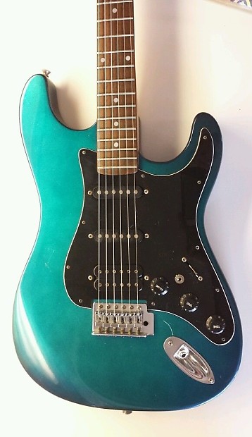 大人も着やすいシンプルファッション MAVIUS メビウス エレキ