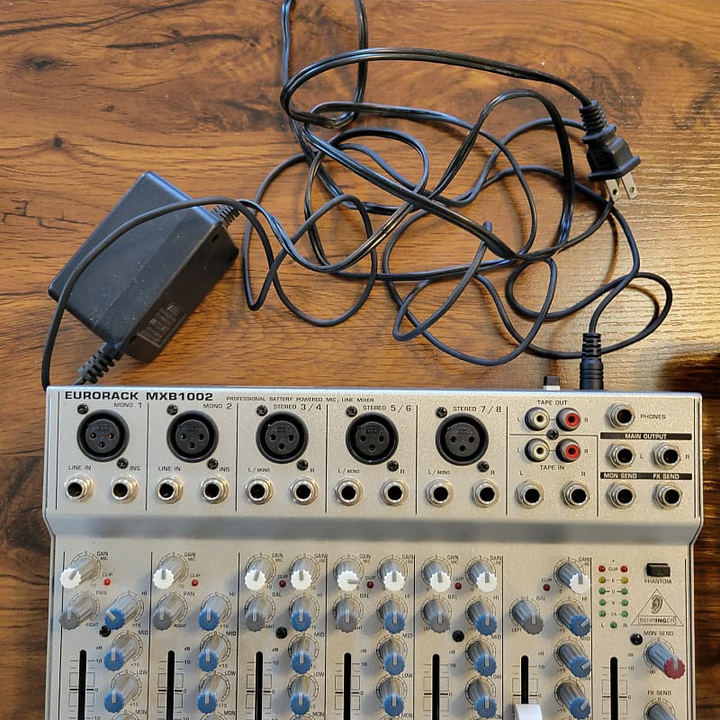 Behringer Eurorack MXB1002 10 Channel Mixing Console | Reverb