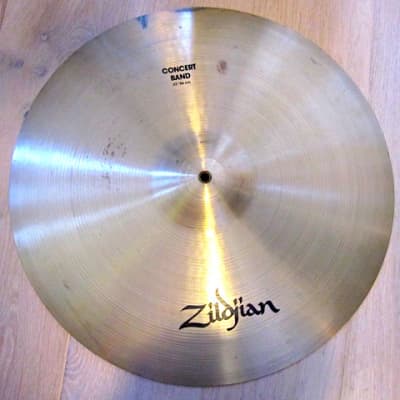 Zildjian 22" Avedis Concert Band Orchestral Cymbals Pair image 2
