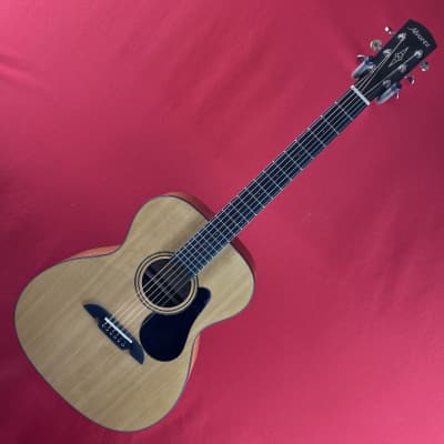 Takamine g501s deals