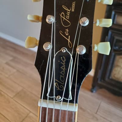 Gibson Les Paul Classic Honeyburst image 8