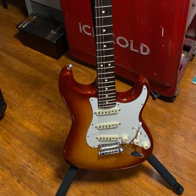 Fender American Pro Stratocaster 2019 Sunburst image 3
