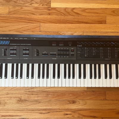 Vintage Korg DW-8000 Synthesizer w/ Brand New Battery - Sounds Amazing!