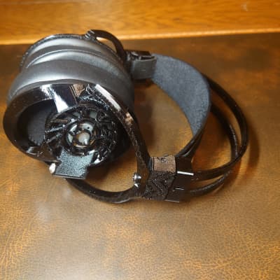Static Satellite Nearfield Floating Driver Headphones image 5