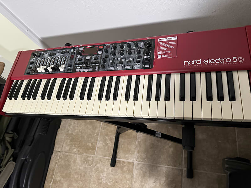 Nord Electro 5D SW61 Semi-Weighted 61-Key Digital Piano