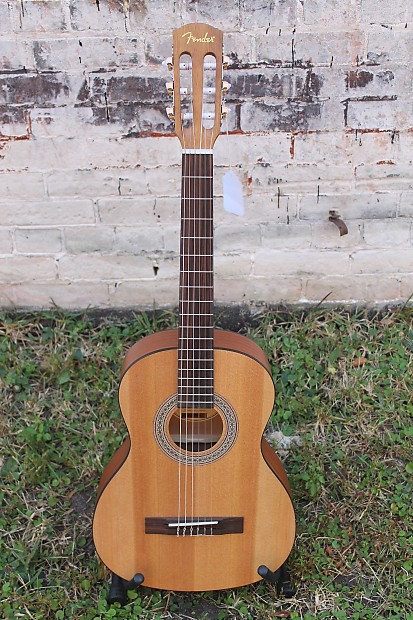 Fender MC 1 MC1 3 4 Size Nylon String Guitar Agathis Top Satin Body Finish 5965 MFR Refurbished