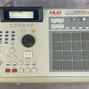 Akai MPC-2000XL Sampling MIDI Production Center