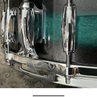 Gretsch USA Custom Caribbean twilight 5.5x14” snare drum W/Lightning Throw Off Caribbean twilight image 3