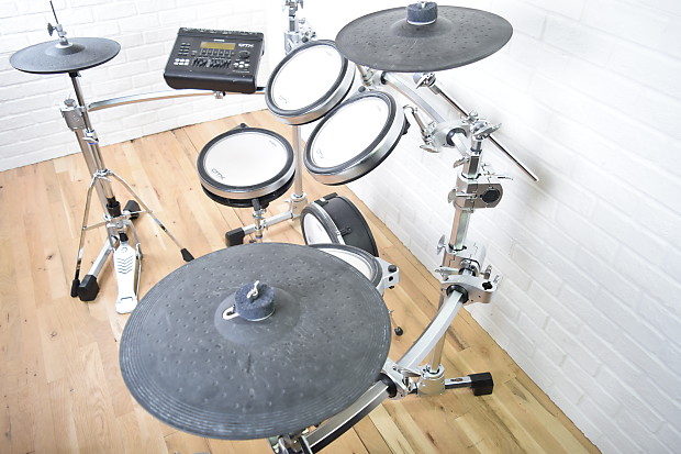 Yamaha DTX950K electronic drum set kit Excellent used drums for sale