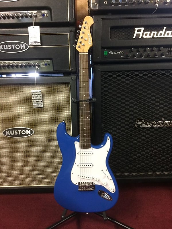 Cruzer by Crafter Strat Electric Guitar Blue ST-200/BLU image 1