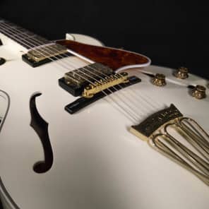 Gibson L4 10th Anniversary - Diamond White/Engraved Gold image 4