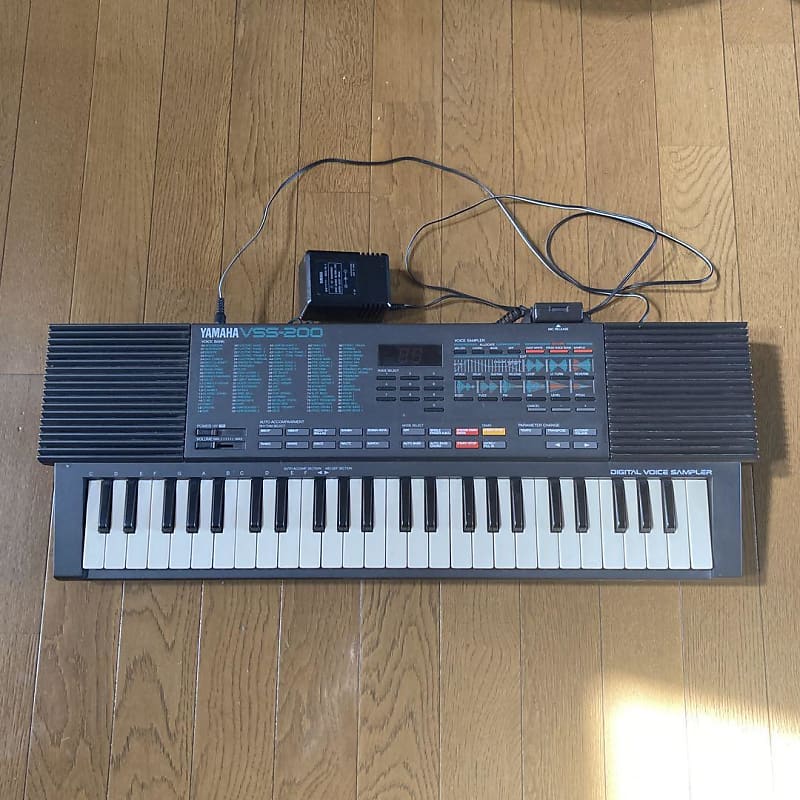 YAMAHA VSS-200 ヤマハ サンプリングキーボード VSS-200 サンプリングキーボード Lo-Fi 人気機種｜SOUNDMART
