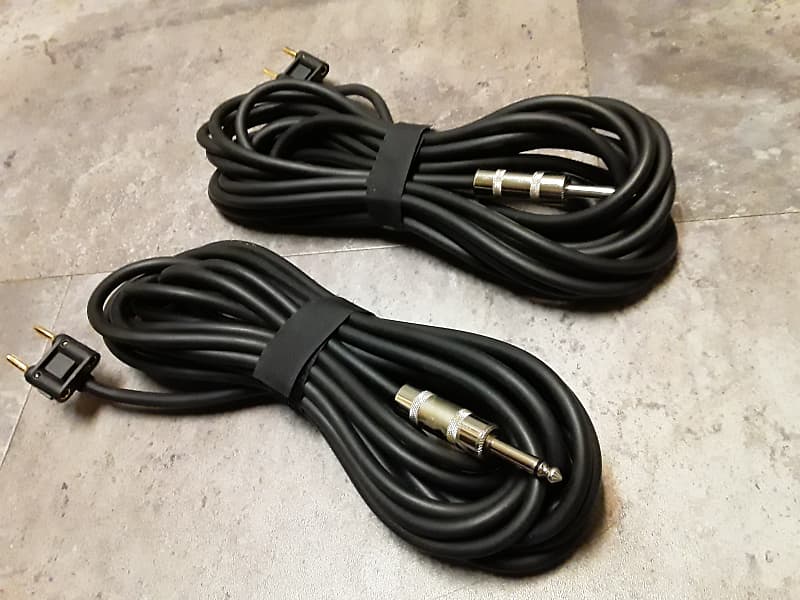 Heavy Gauge 1/4" to Banana Cables Pair - 25ft. Length - *Great for Studio Monitors* image 1