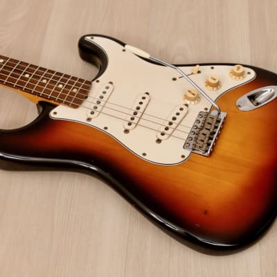 1993 Fender Stratocaster '62 Vintage Reissue ST62-70 Sunburst w