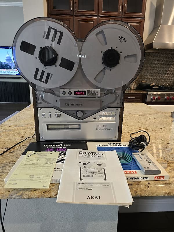 Akai GX-747 (Near Mint, just serviced)  			