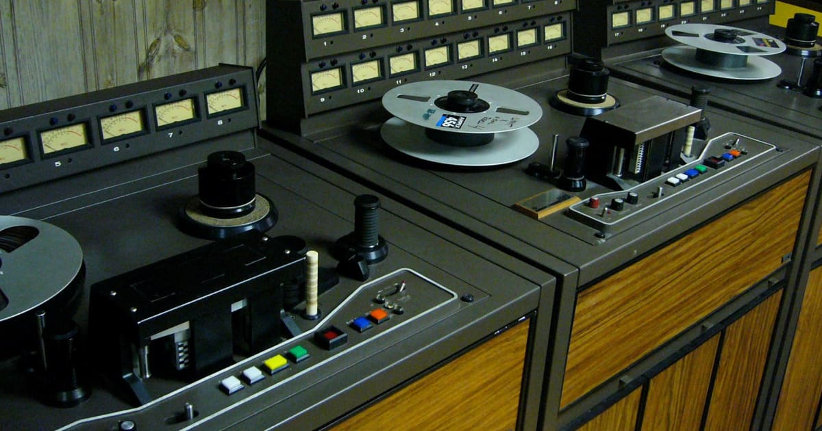 Old 16 Track Pro Real to Reel Player, By Adam's Electronics Repairs