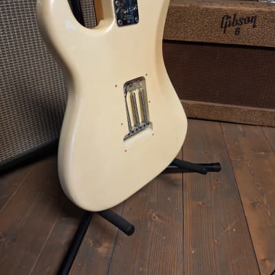 Fender Deluxe Stratocaster - Olympic Pearl image 3