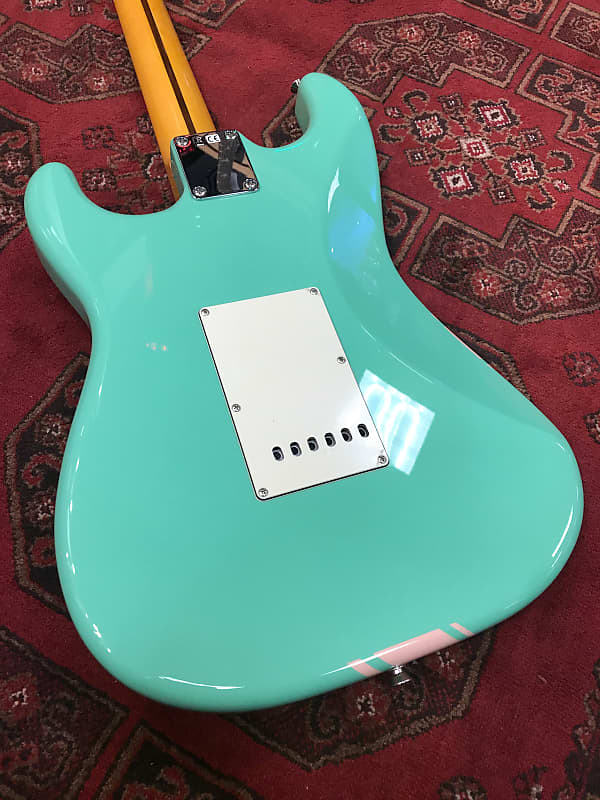 Fender 50's Strat LTD 2018 Seafoam Green with Pink Racing