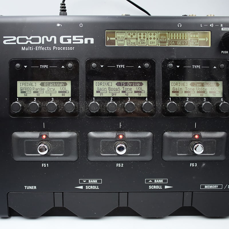 Zoom G5n Multi Effects Processor With Adapter Guitar effect pedal B76000287