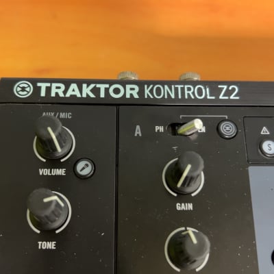 Native Instruments Traktor Kontrol Z2 2010s - Black image 8
