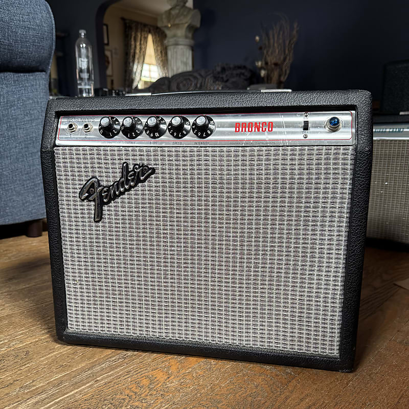 fender USA bronco ヴィンテージ Fender Bronco 6-Watt 1x8