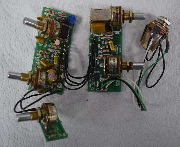 Carvin 501B Bass Preamp (3 Band EQ) with FREE Jazz Pickup Reverb