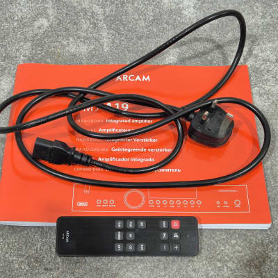 Arcam FMJ A19 - Integrated Amplifier w/ Original Box image 13