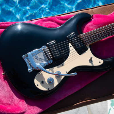 1976 Mosrite of California (Made in the USA) 1965 "The Ventures" w Moseley Tremelo Reissue - w Original Hard Case - Pro Set Up with Perfect Frets, Action & Intonation! image 10