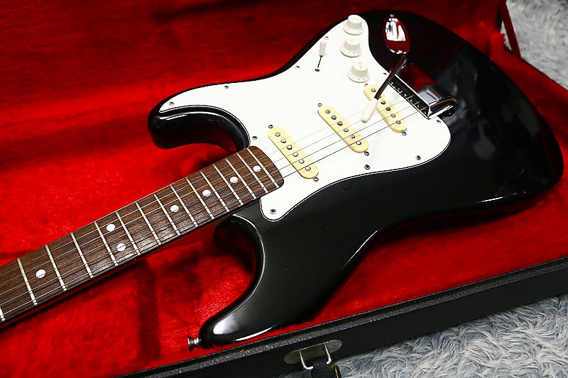 Vintage 1976 Fernandes Burny Custom FST-60 Stratocaster Black w/HC Made in  Japan | Reverb Norway