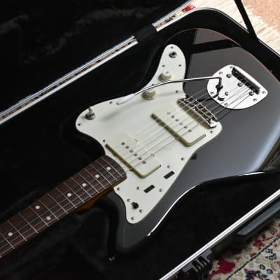 2016 Fender Japan Classic ‘60s Jazzmaster Black w/Hardcase, MIJ, Offset image 2