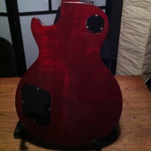 Gibson Les Paul Studio  2000s Wine Red image 8