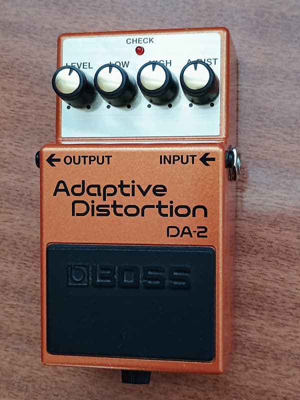 Boss DA-2 Adaptive Distortion