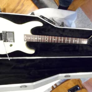 ハードケース付き Charvel by jackson model2 Hard Case Included Charvel By Jackson Usa Electric Guitar
