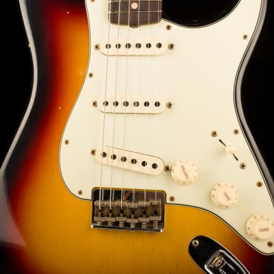 Fender Custom Shop 1961 Stratocaster Hardtail Journeyman Relic 3-Tone Sunburst image 6